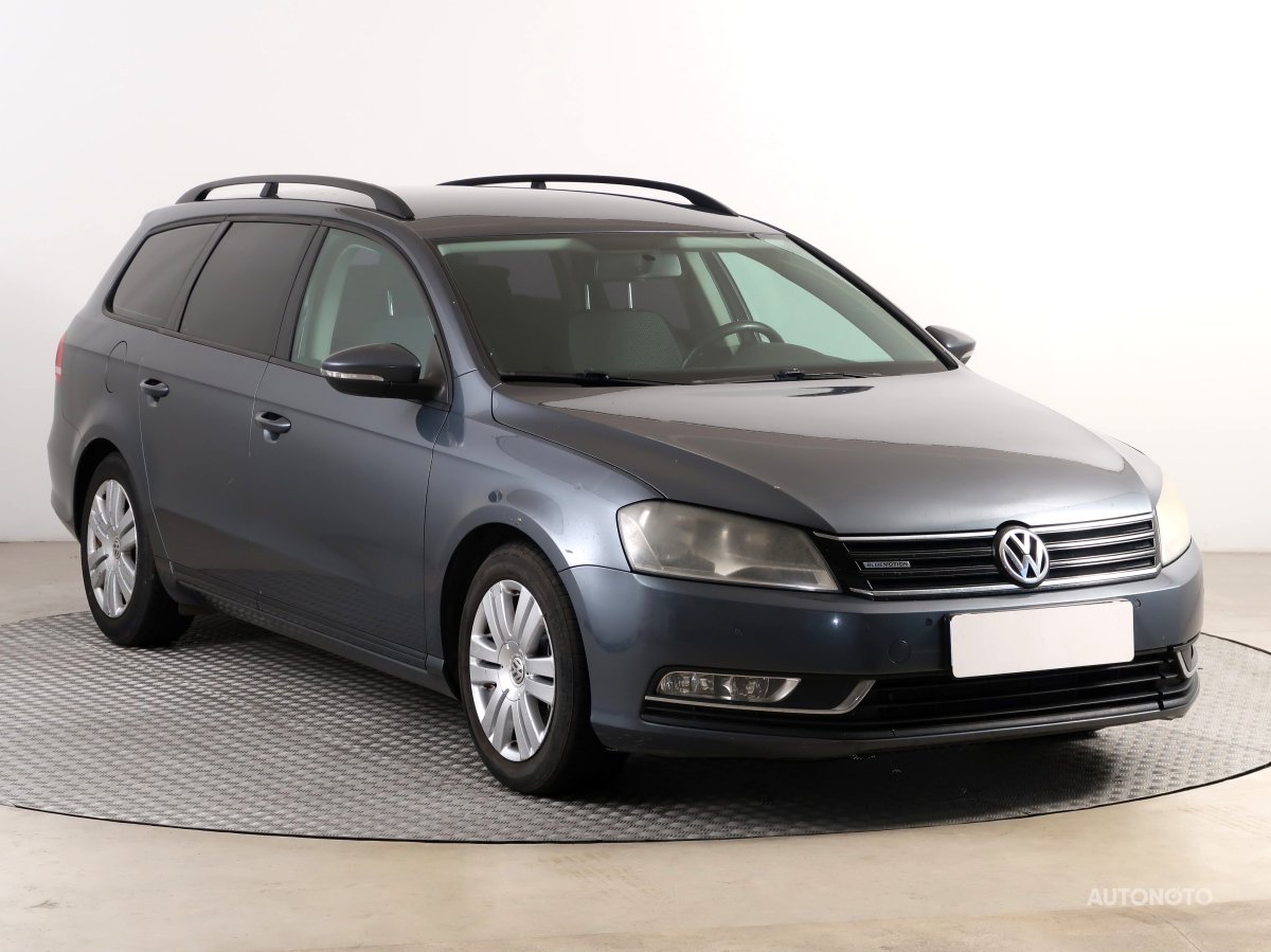 Volkswagen Passat, 2012 - celkový pohled
