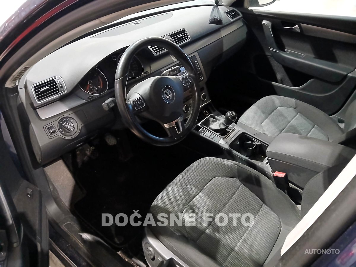 Volkswagen Passat, 2013 - pohled č. 2