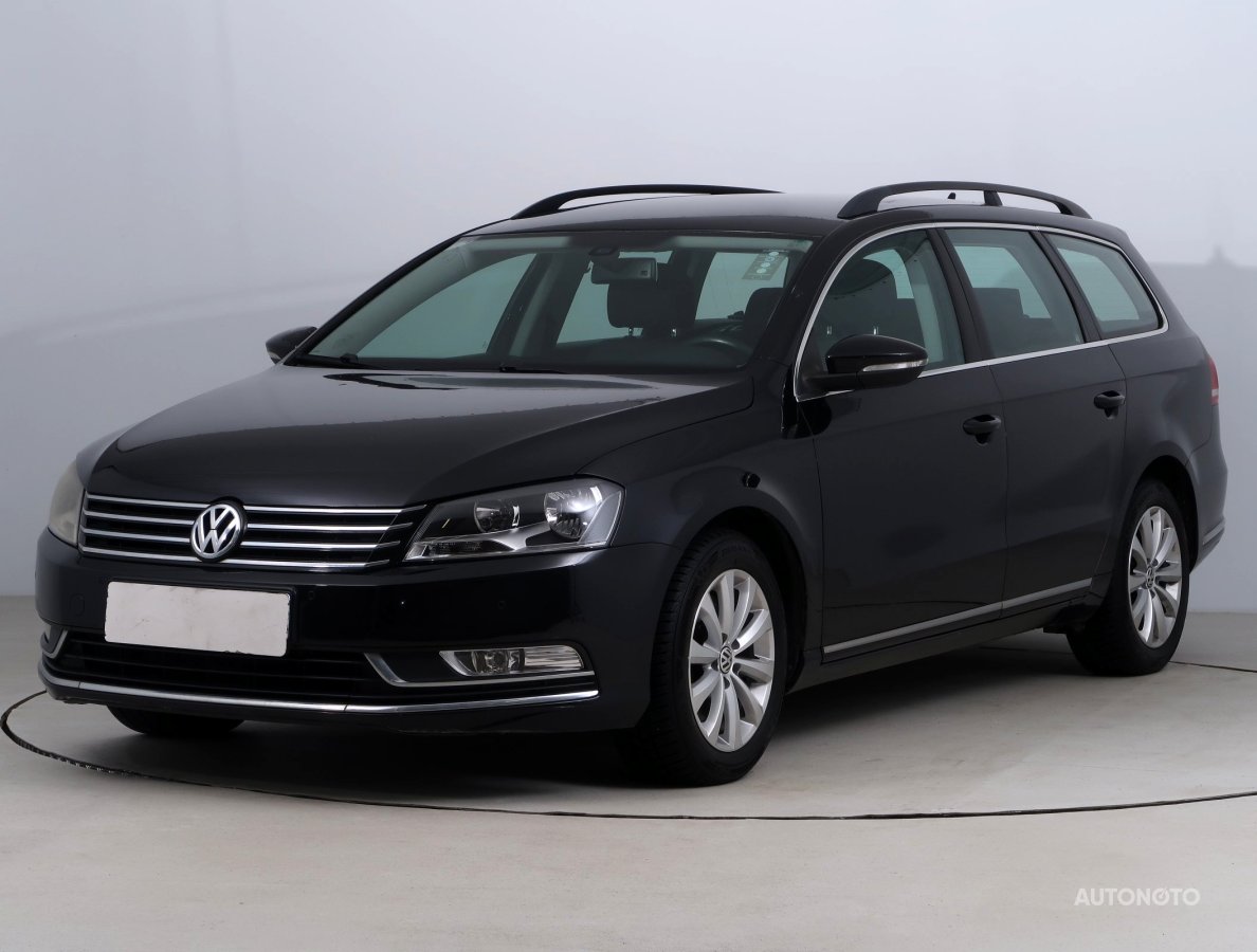 Volkswagen Passat, 2011 - pohled č. 3