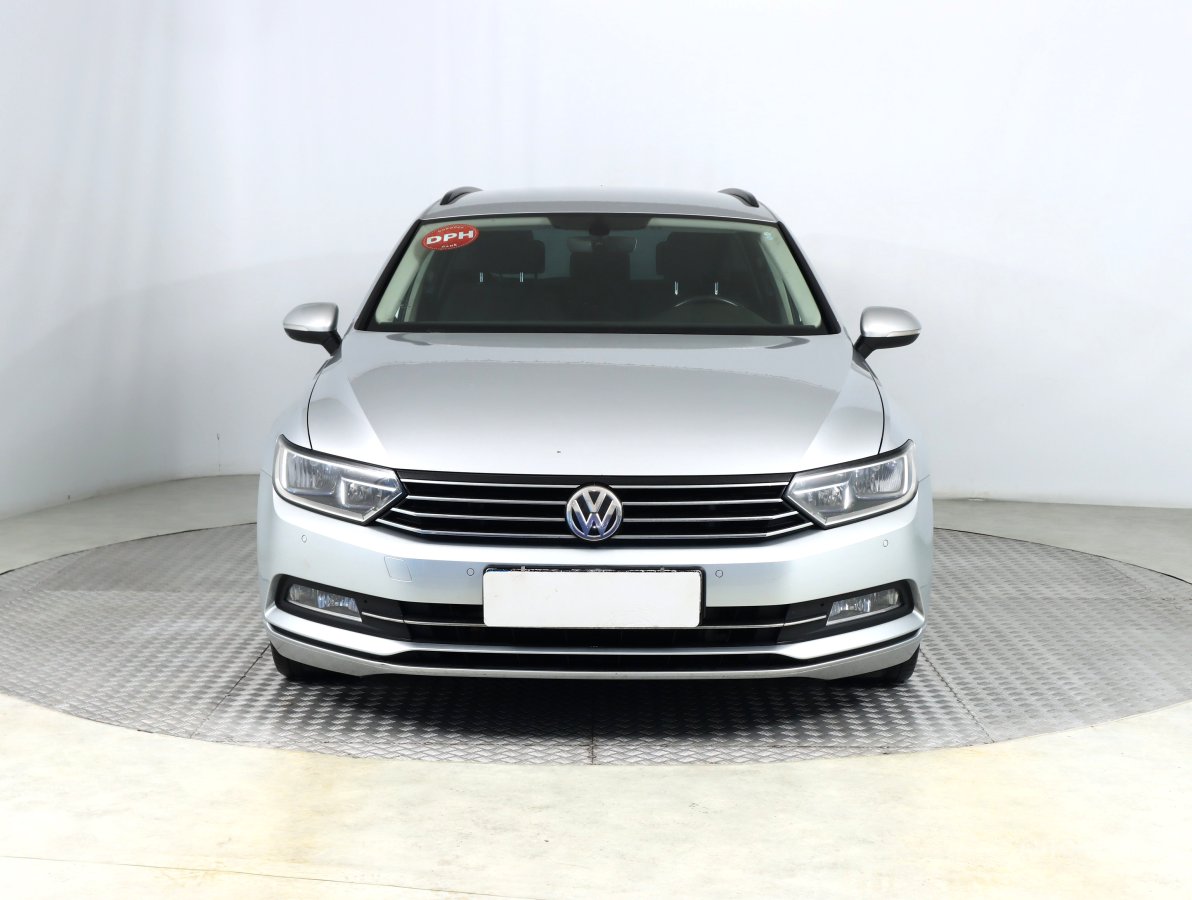 Volkswagen Passat, 2015 - pohled č. 2