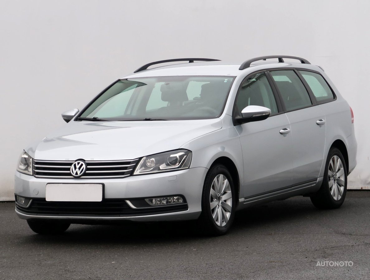 Volkswagen Passat, 2012 - pohled č. 3