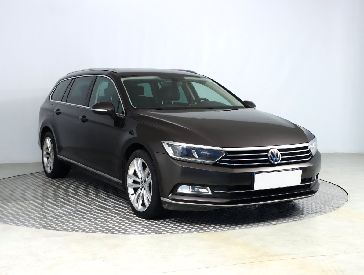 Volkswagen Passat, 2015 - celkový pohled