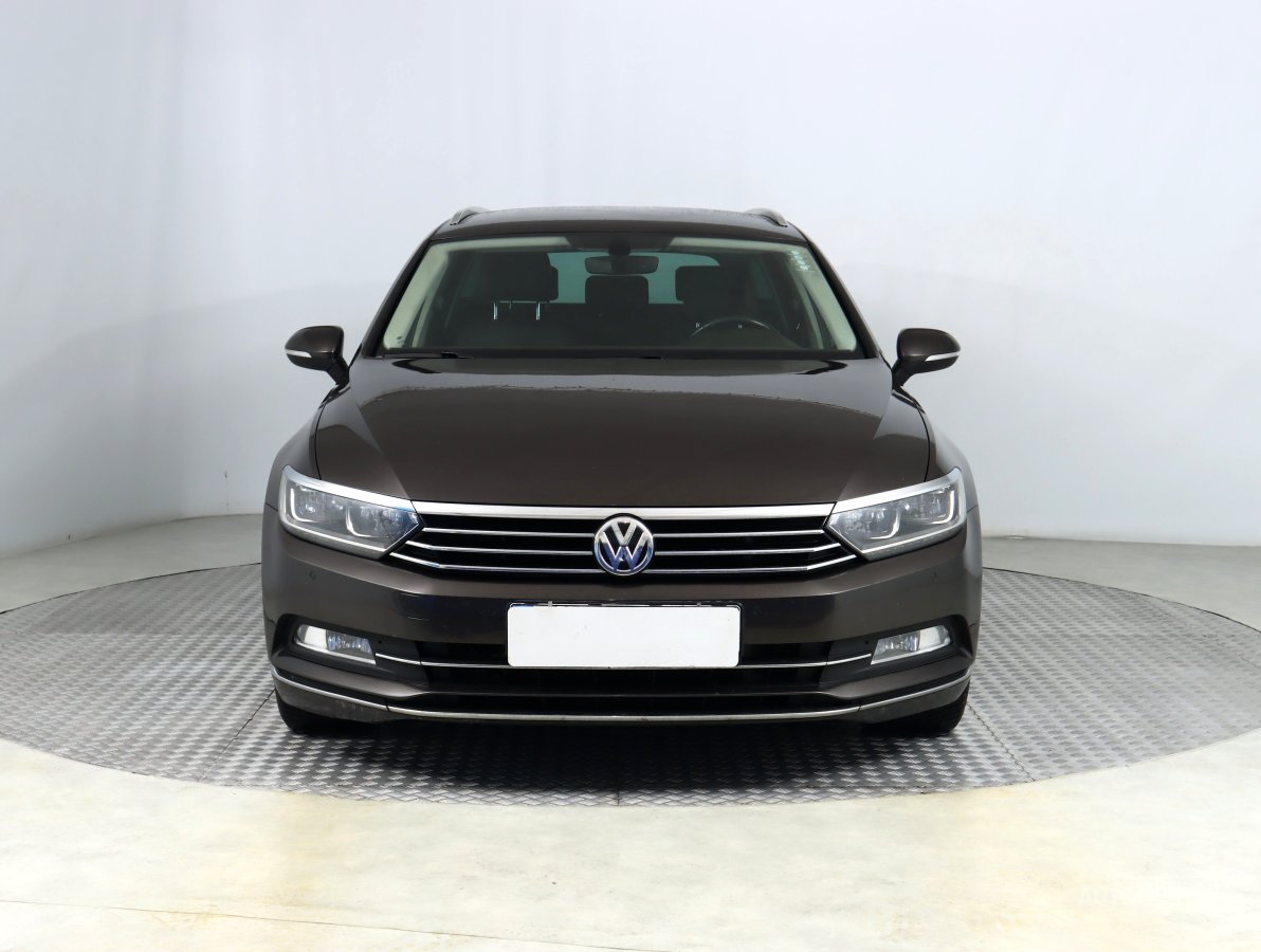 Volkswagen Passat, 2015 - pohled č. 2