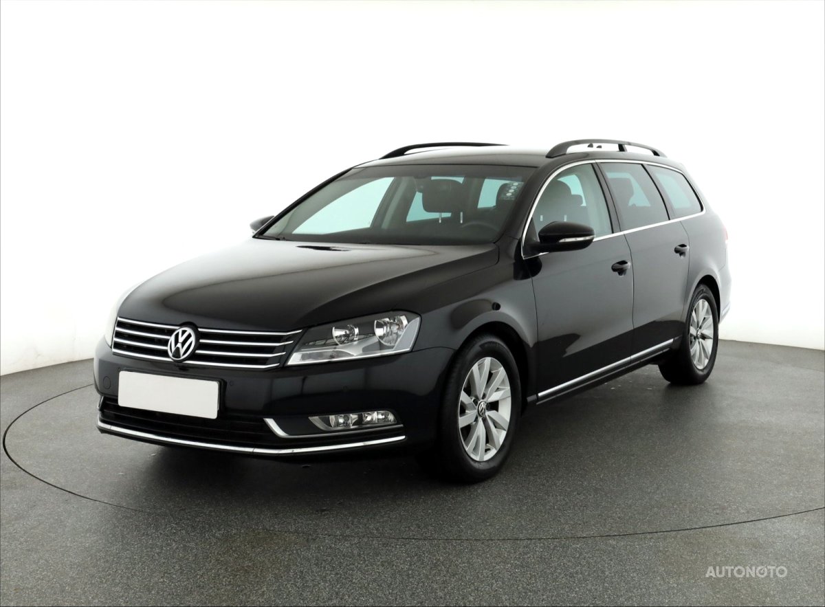 Volkswagen Passat, 2011 - pohled č. 3