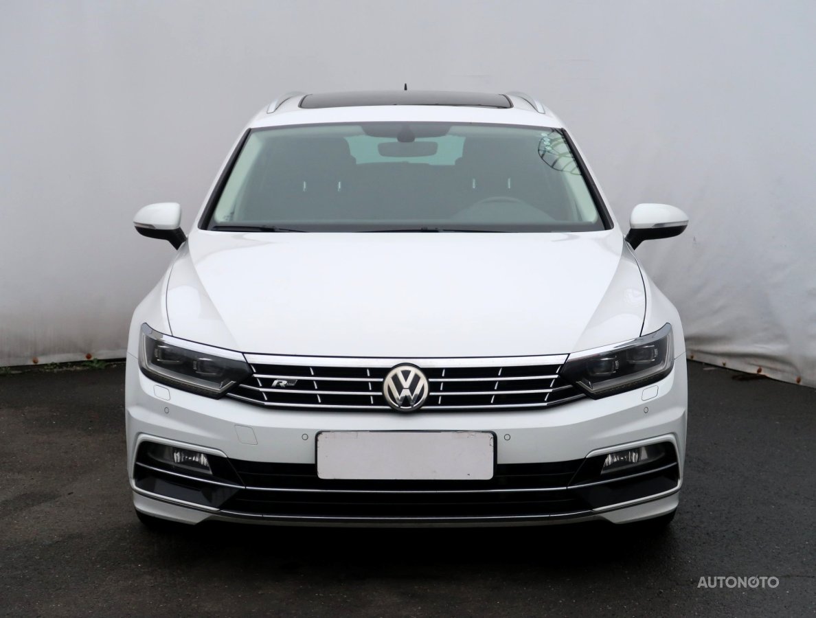 Volkswagen Passat, 2015 - pohled č. 2