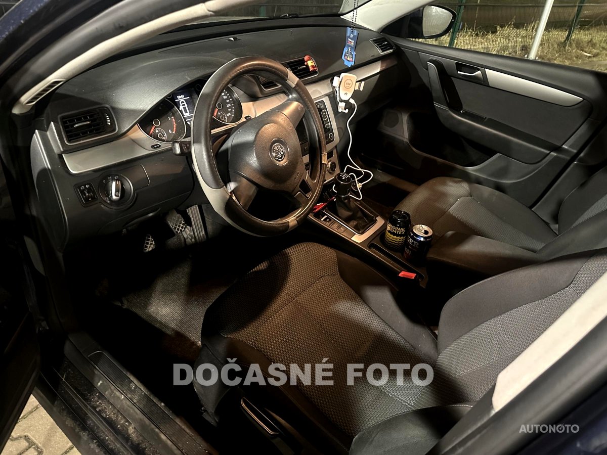 Volkswagen Passat, 2012 - pohled č. 3