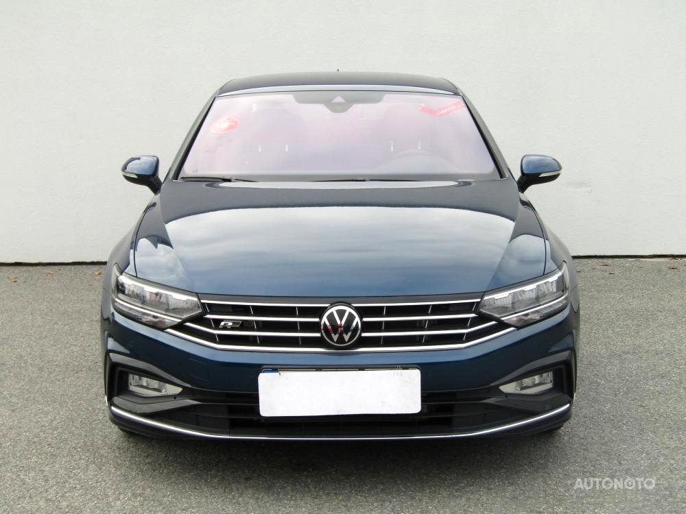 Volkswagen Passat, 2019 - pohled č. 2