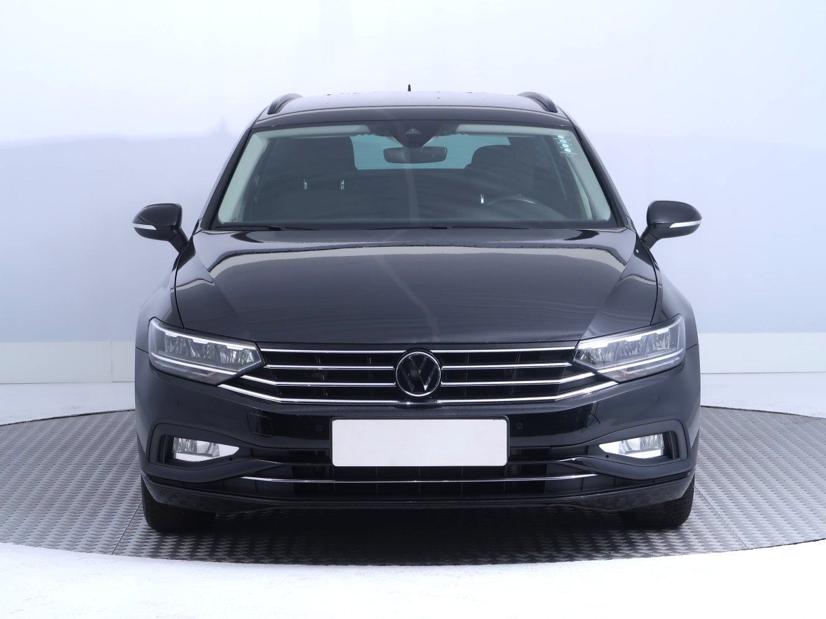 Volkswagen Passat, 2021 - pohled č. 2