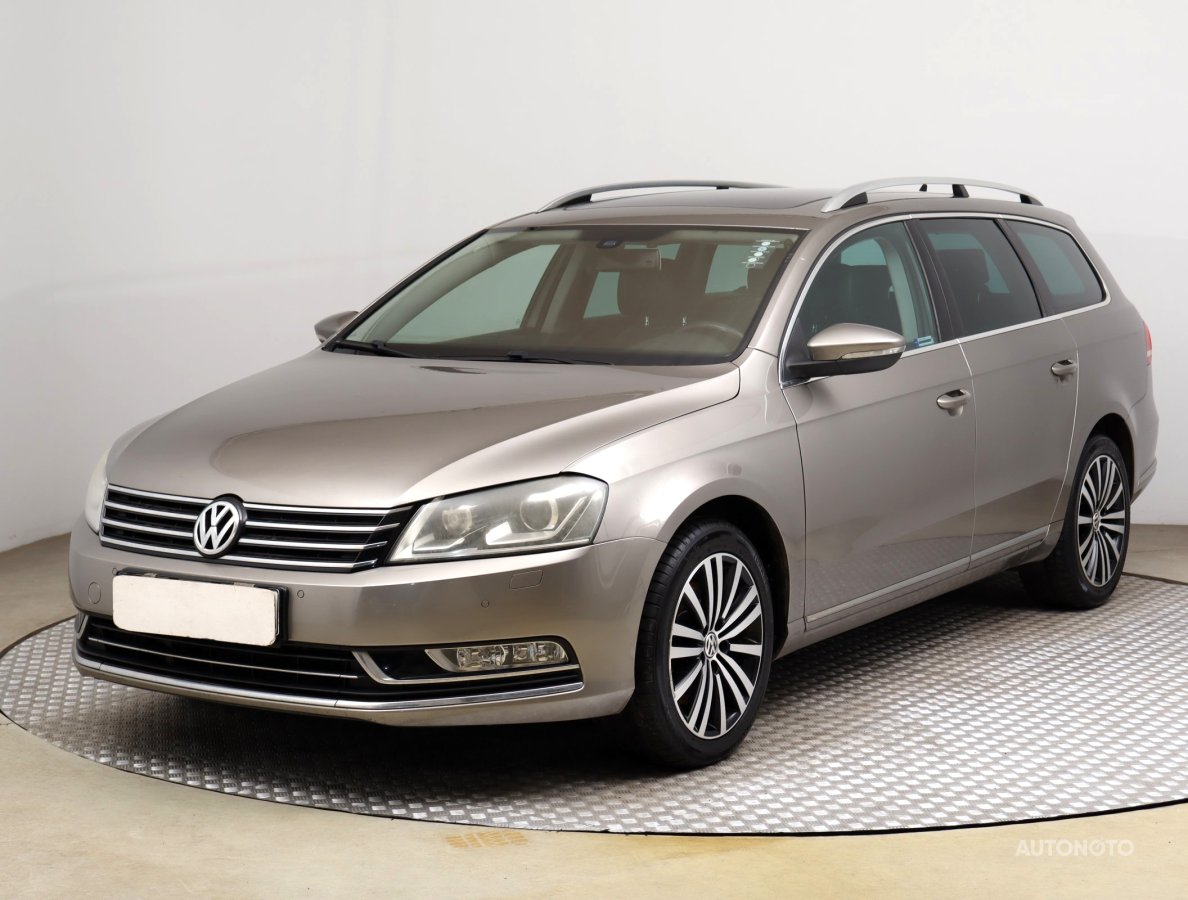 Volkswagen Passat, 2011 - pohled č. 3