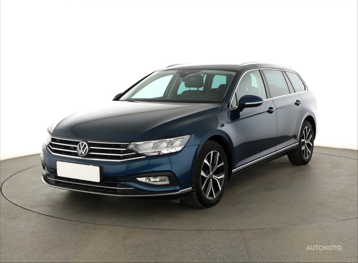 Volkswagen Passat, 2023 - pohled č. 3