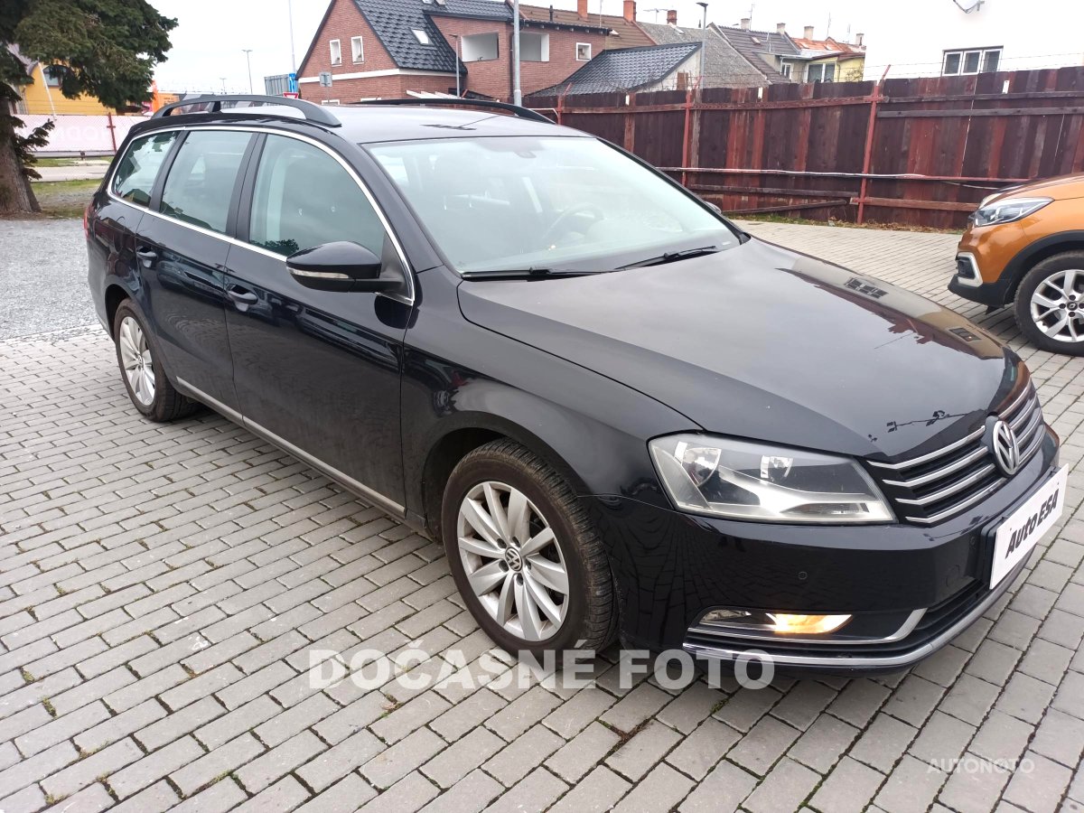 Volkswagen Passat, 2012 - celkový pohled