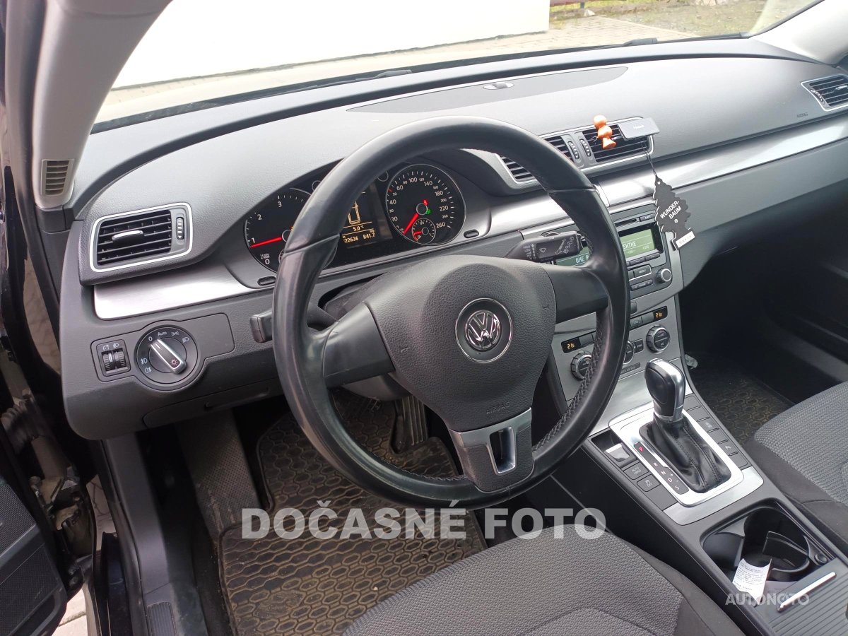 Volkswagen Passat, 2012 - pohled č. 3