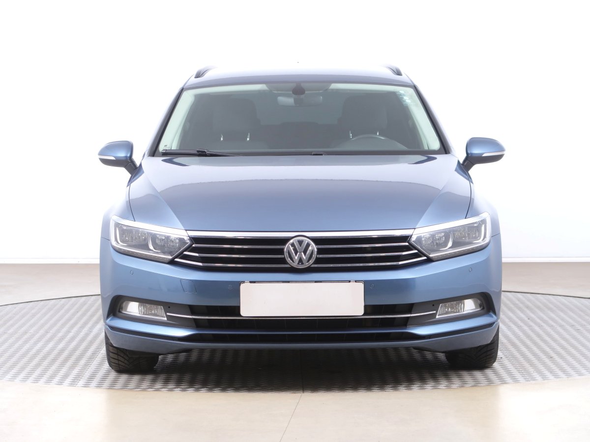 Volkswagen Passat, 2015 - pohled č. 2
