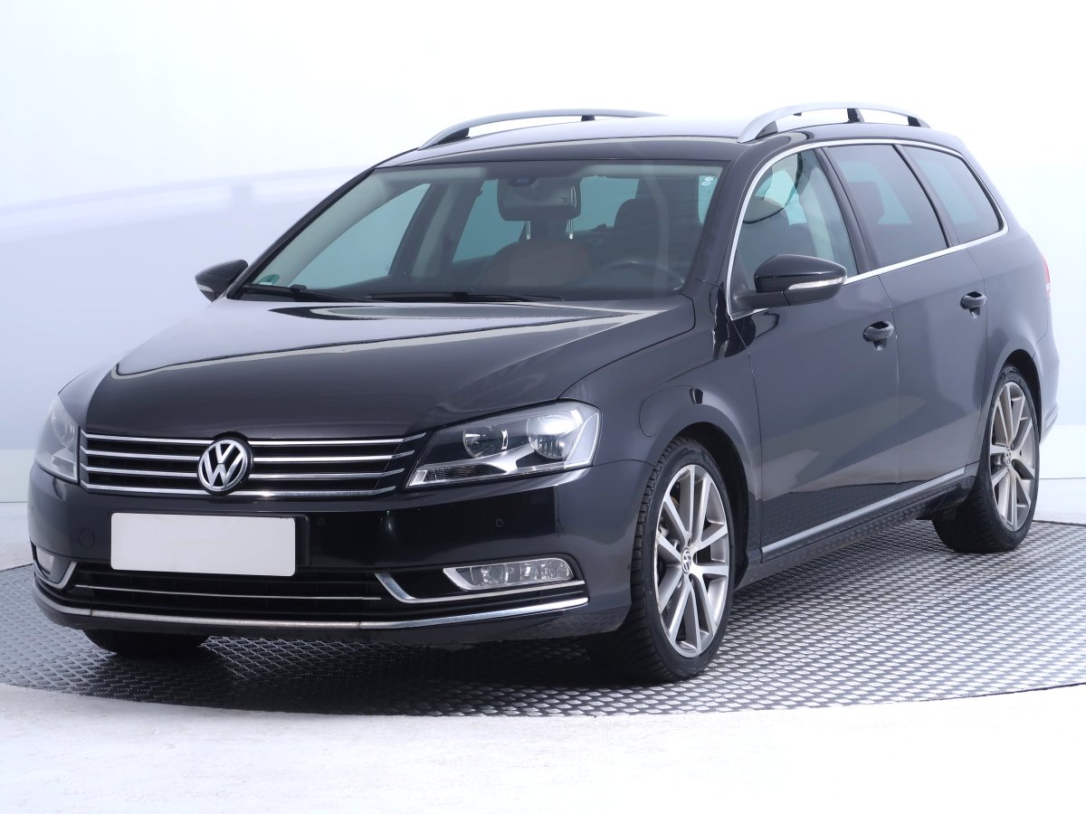Volkswagen Passat, 2011 - pohled č. 3