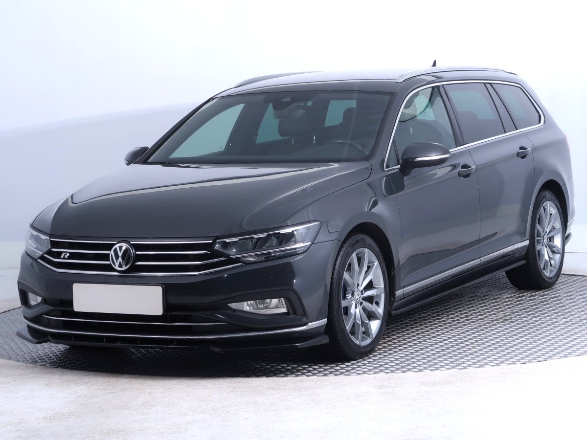 Volkswagen Passat, 2020 - pohled č. 3