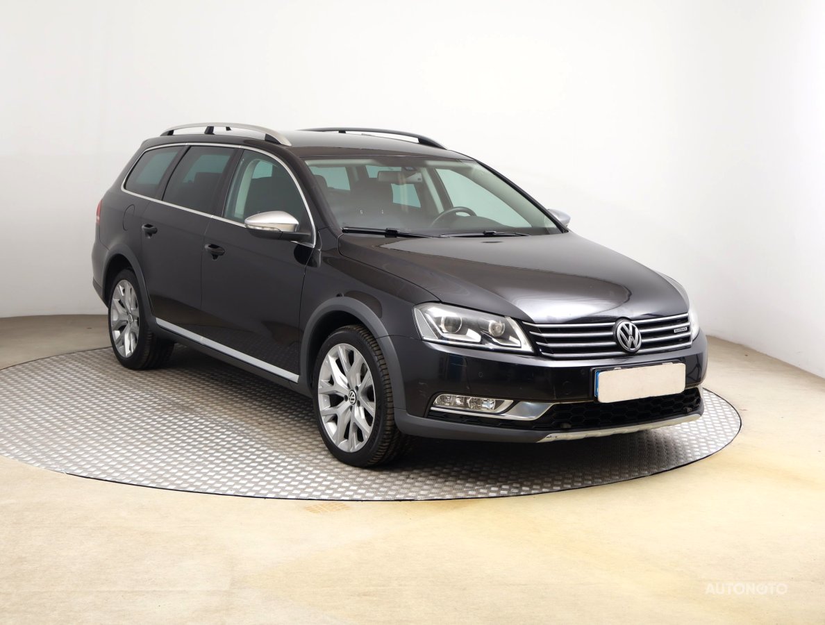 Volkswagen Passat, 2012 - celkový pohled