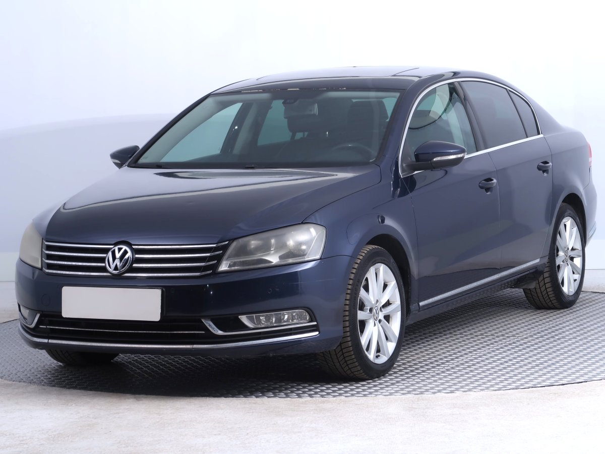 Volkswagen Passat, 2011 - pohled č. 3