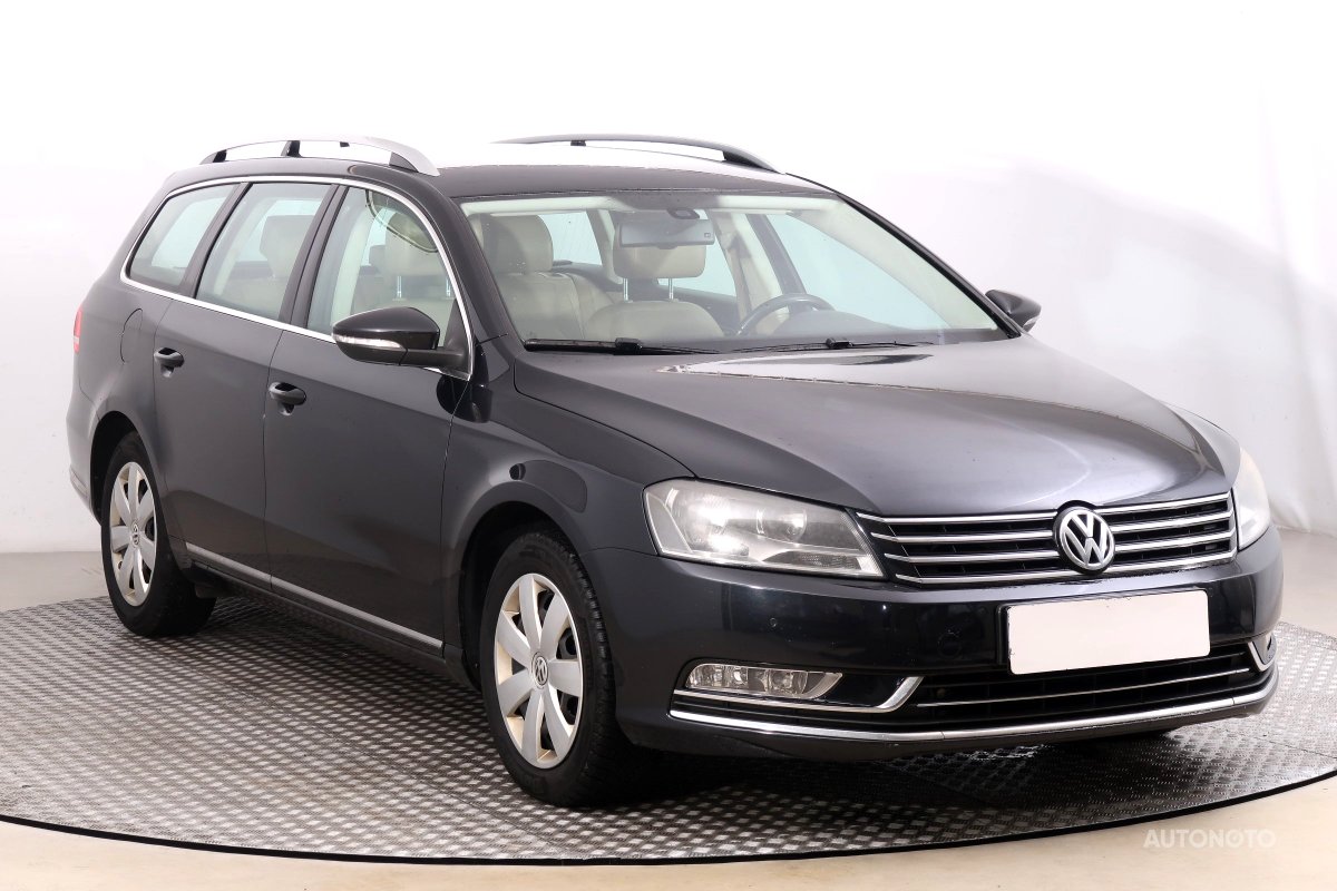 Volkswagen Passat, 2011 - celkový pohled