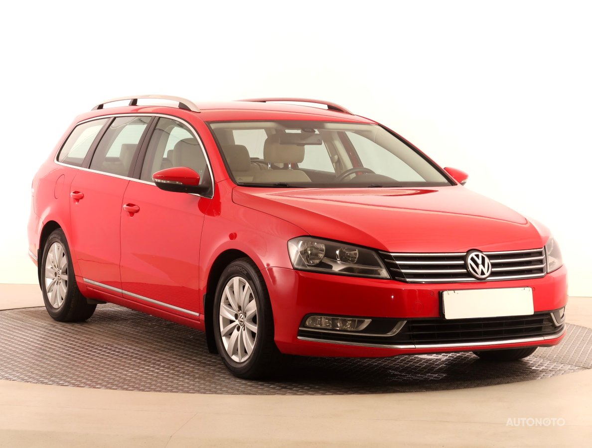 Volkswagen Passat, 2012 - celkový pohled
