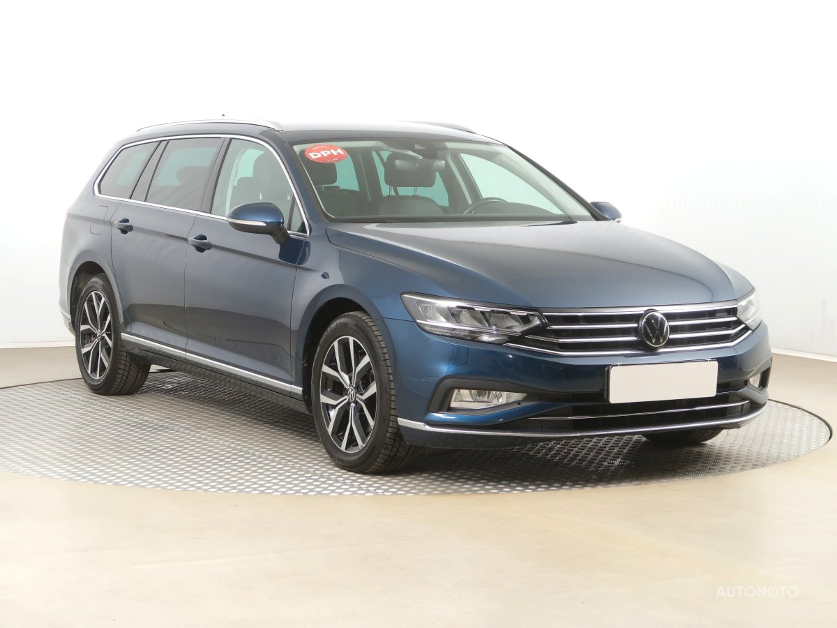 Volkswagen Passat, 2023 - celkový pohled