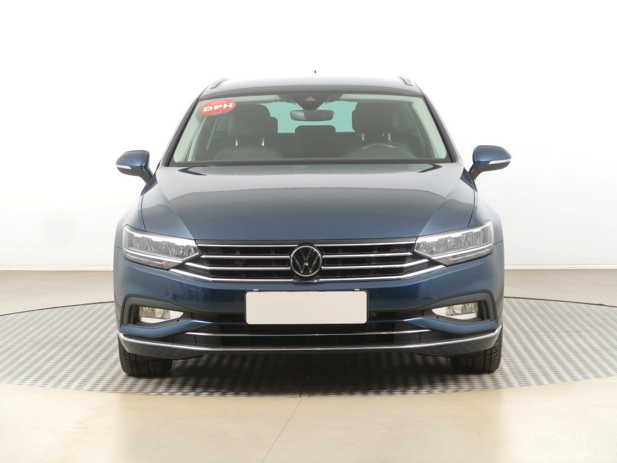 Volkswagen Passat, 2023 - pohled č. 2