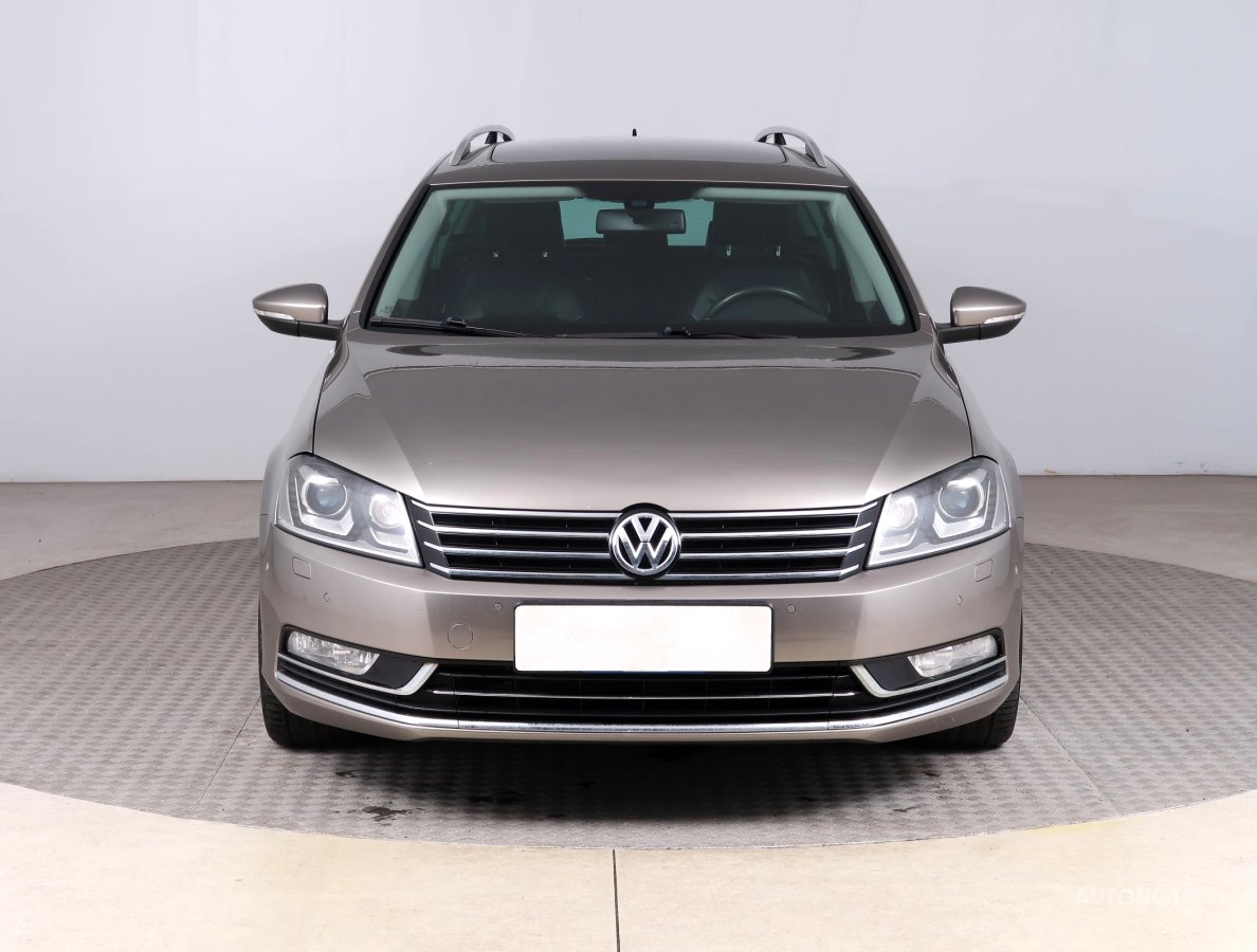 Volkswagen Passat, 2013 - pohled č. 2