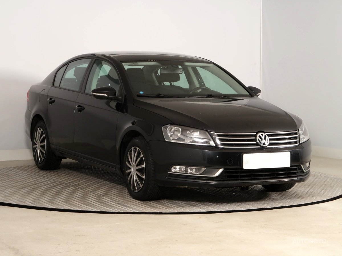 Volkswagen Passat, 2011 - celkový pohled