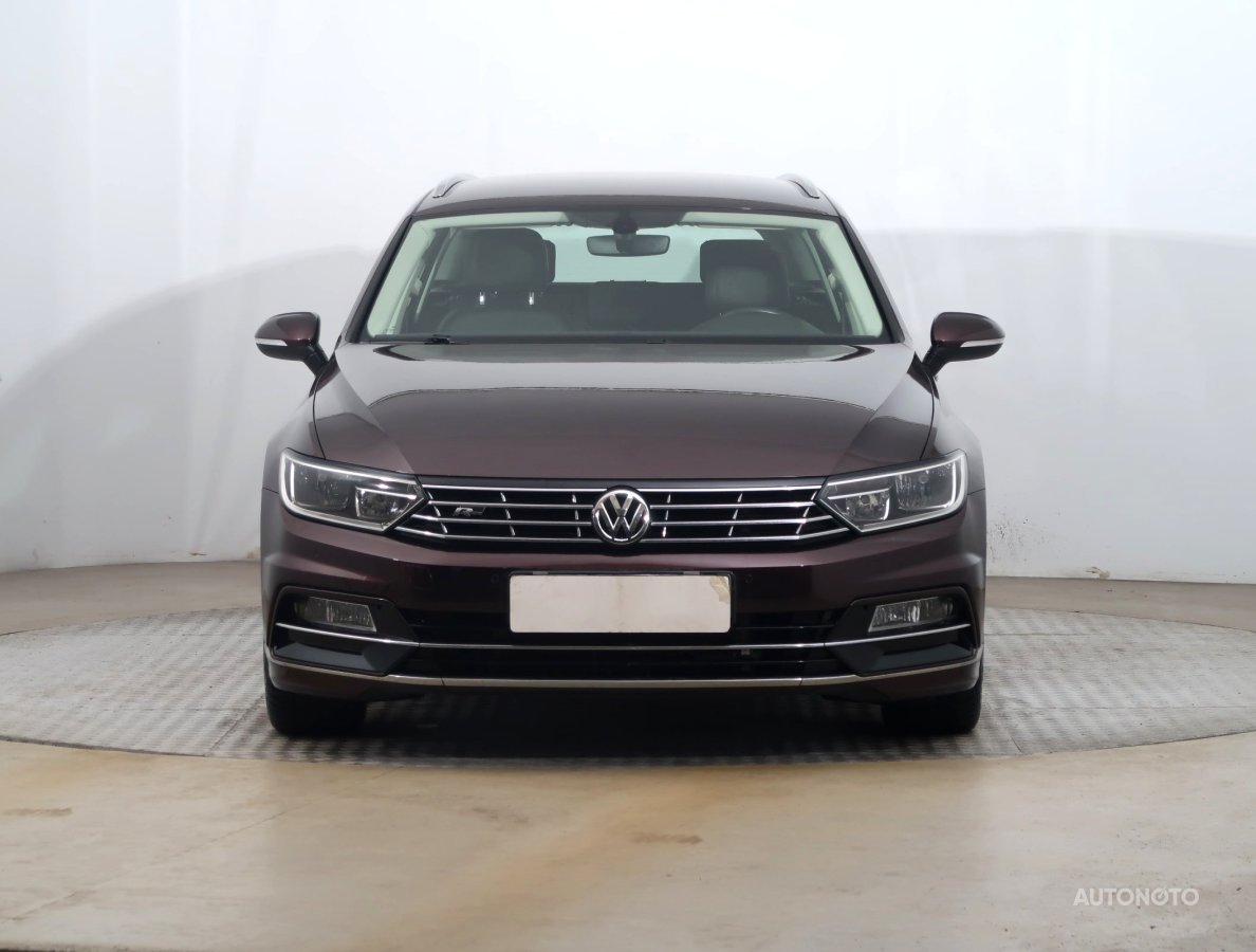 Volkswagen Passat, 2018 - pohled č. 2