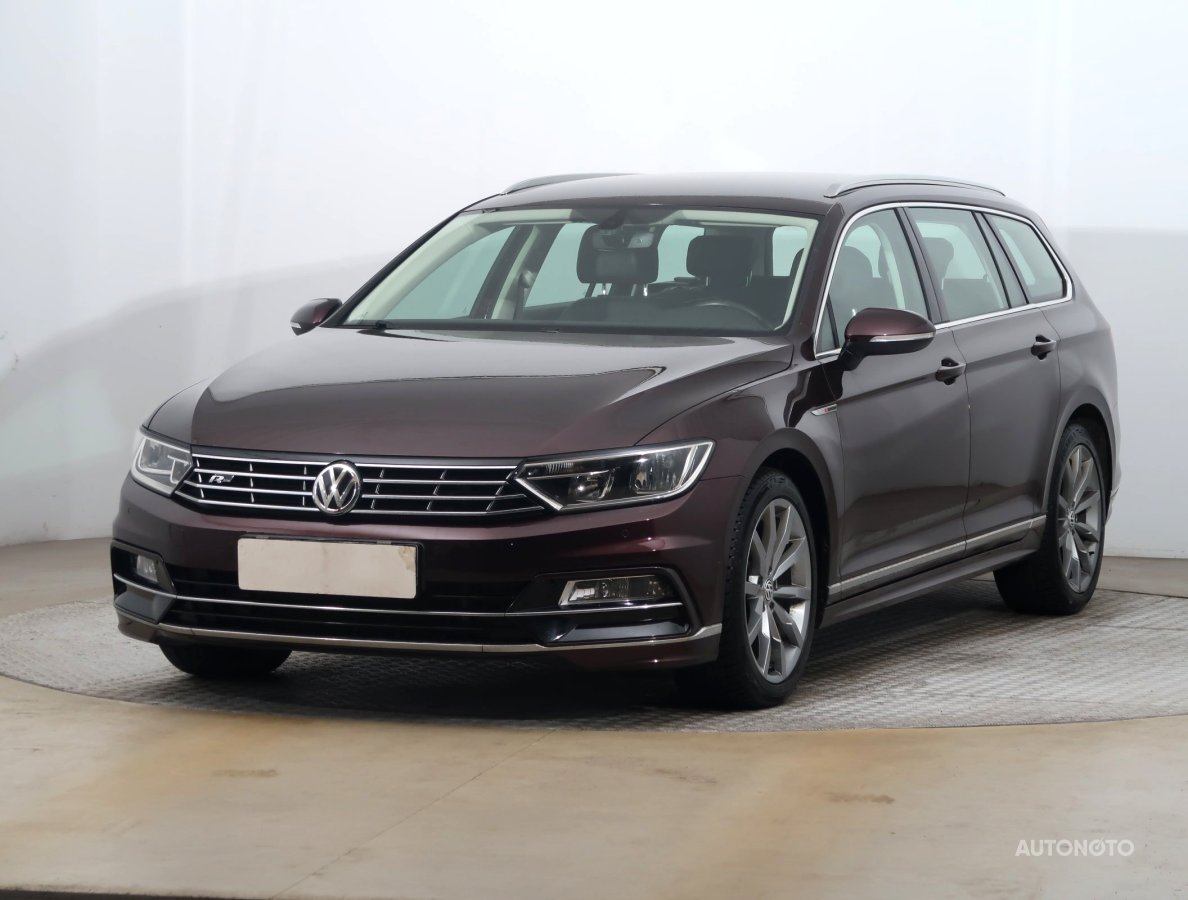 Volkswagen Passat, 2018 - pohled č. 3