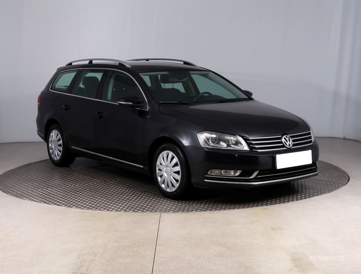 Volkswagen Passat, 2011 - celkový pohled