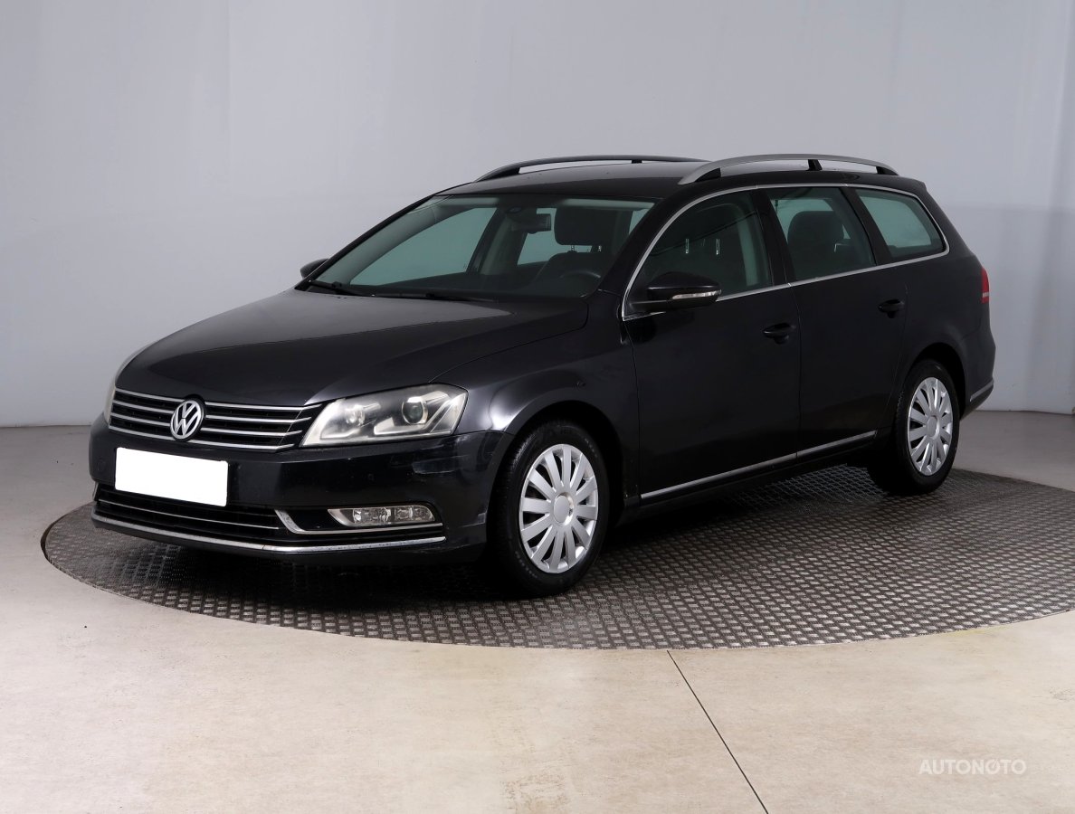 Volkswagen Passat, 2011 - pohled č. 3