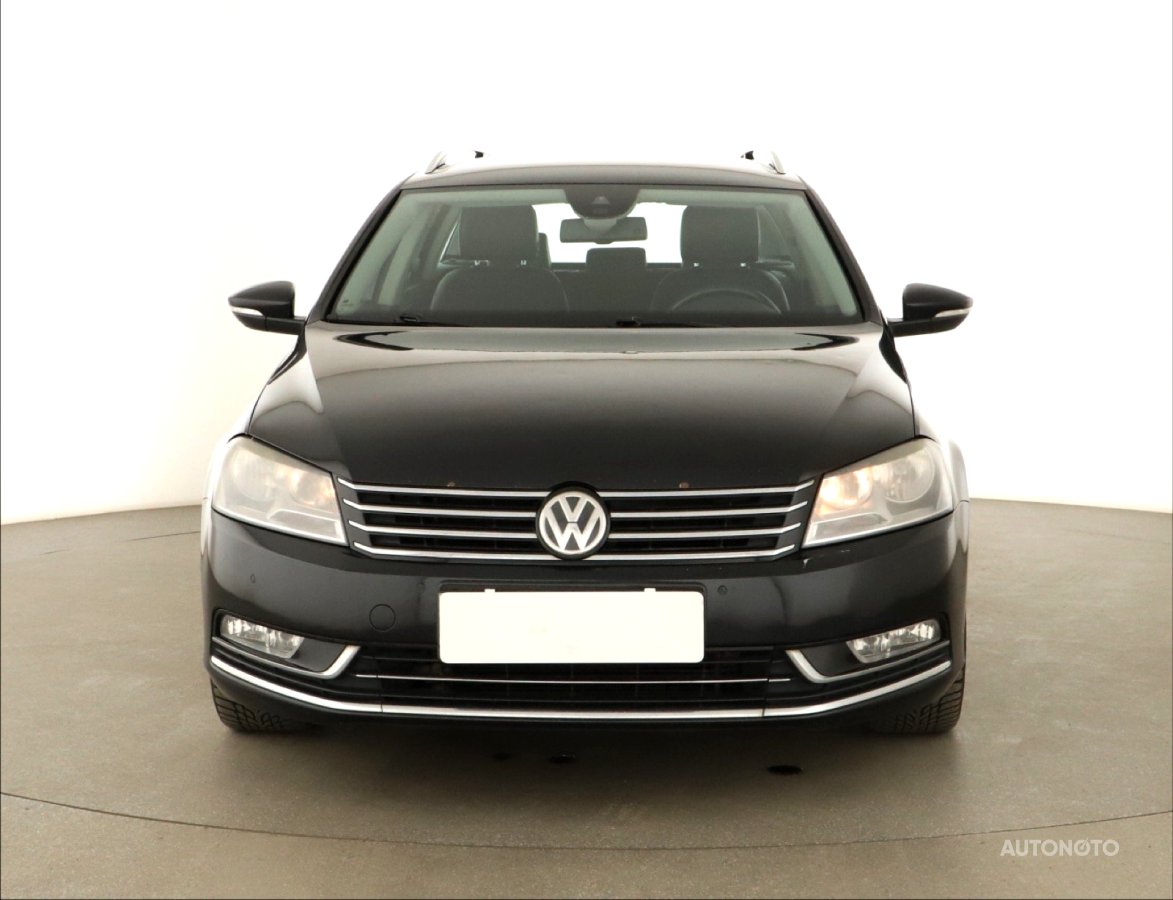 Volkswagen Passat, 2012 - pohled č. 2