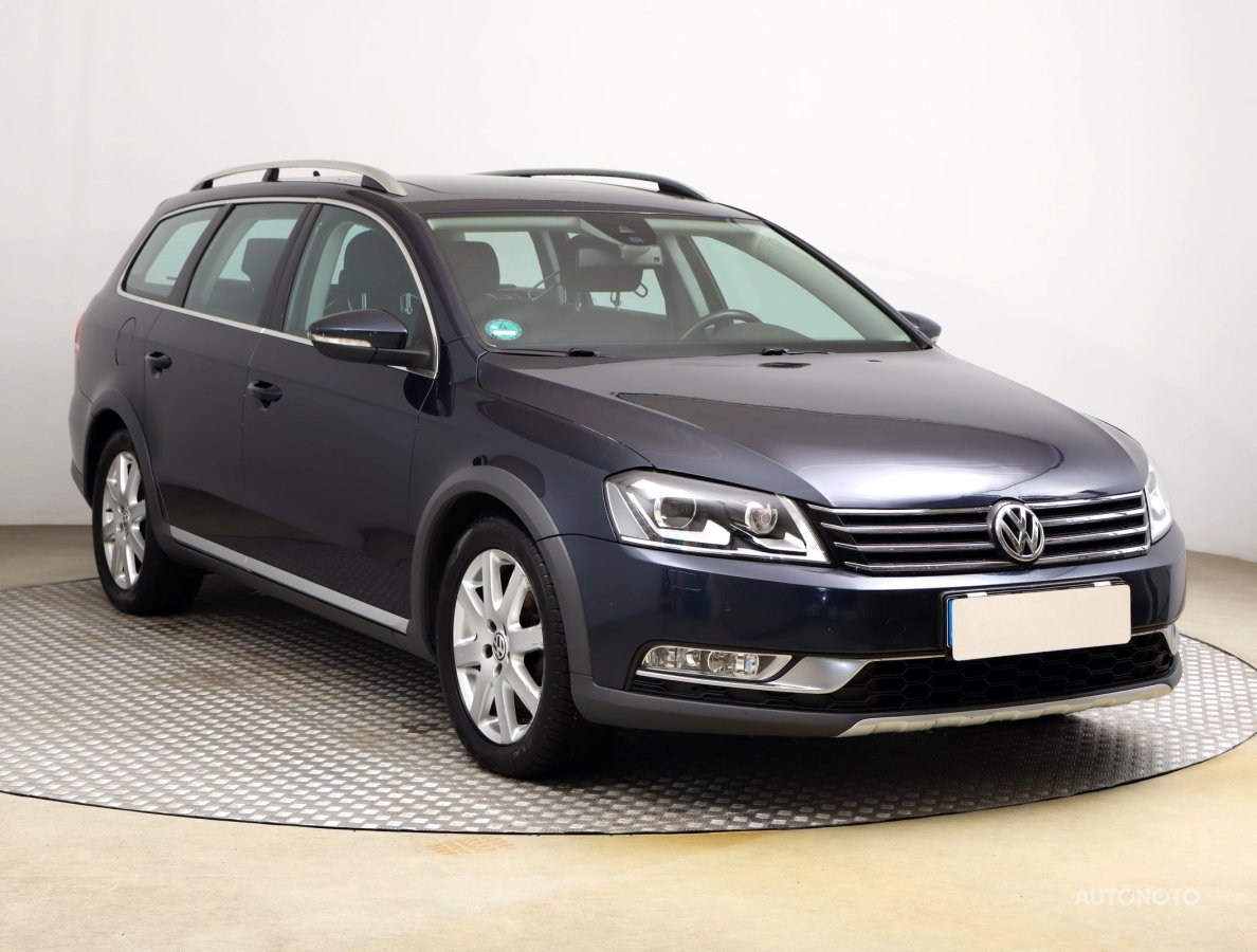Volkswagen Passat, 2012 - celkový pohled