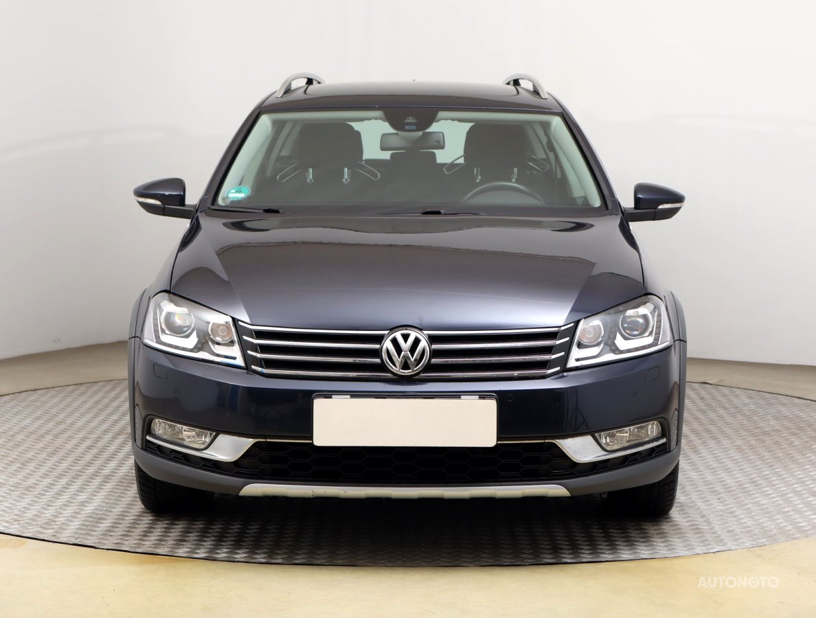 Volkswagen Passat, 2012 - pohled č. 2