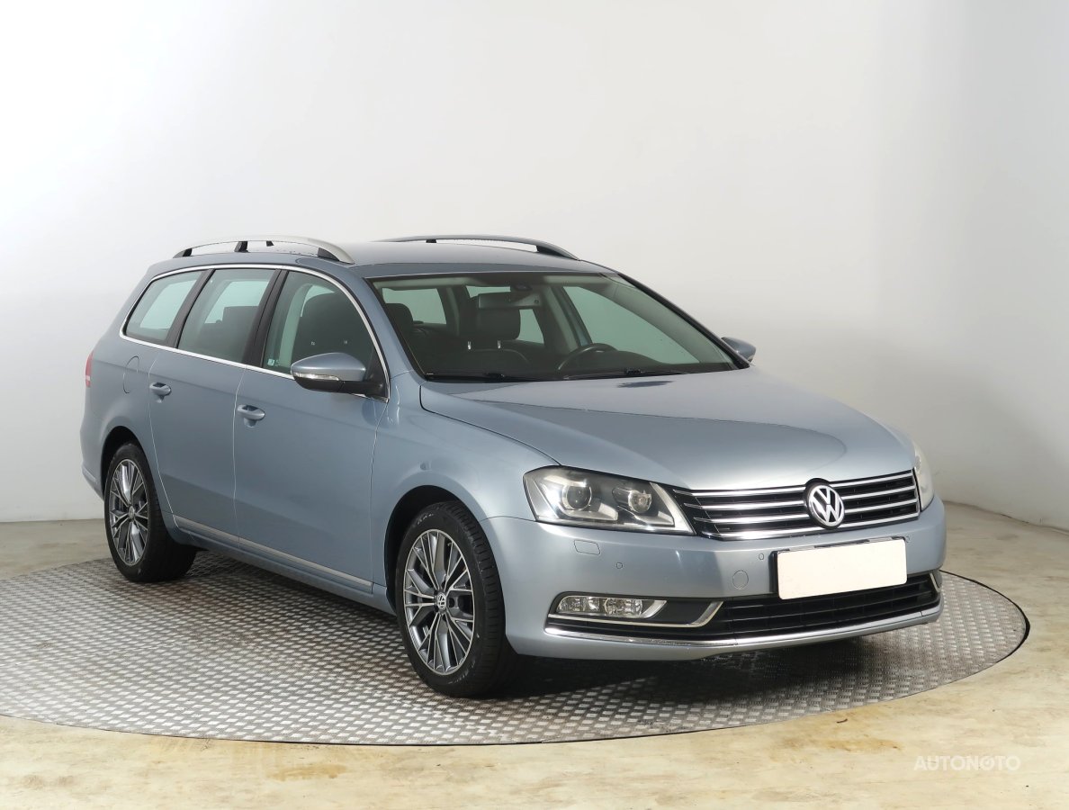 Volkswagen Passat, 2012 - celkový pohled