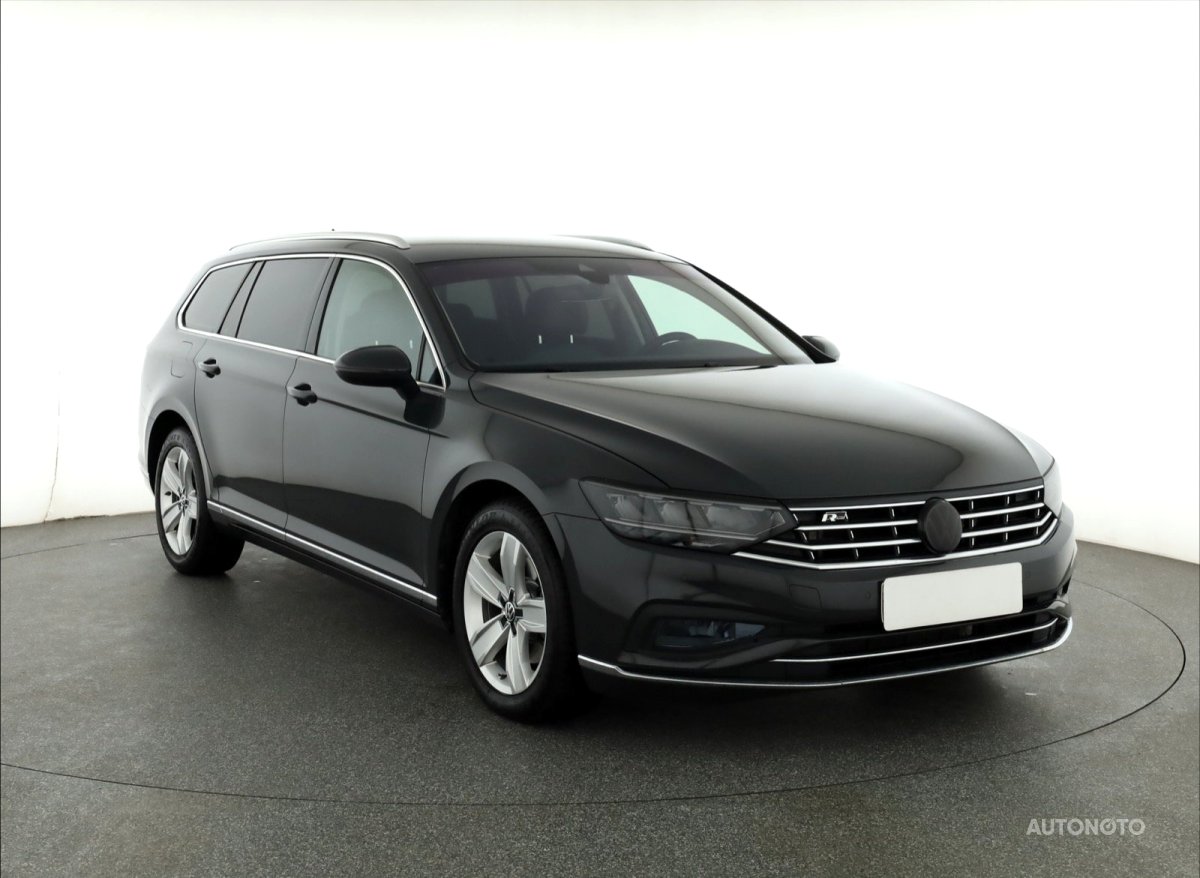 Volkswagen Passat, 2020 - celkový pohled