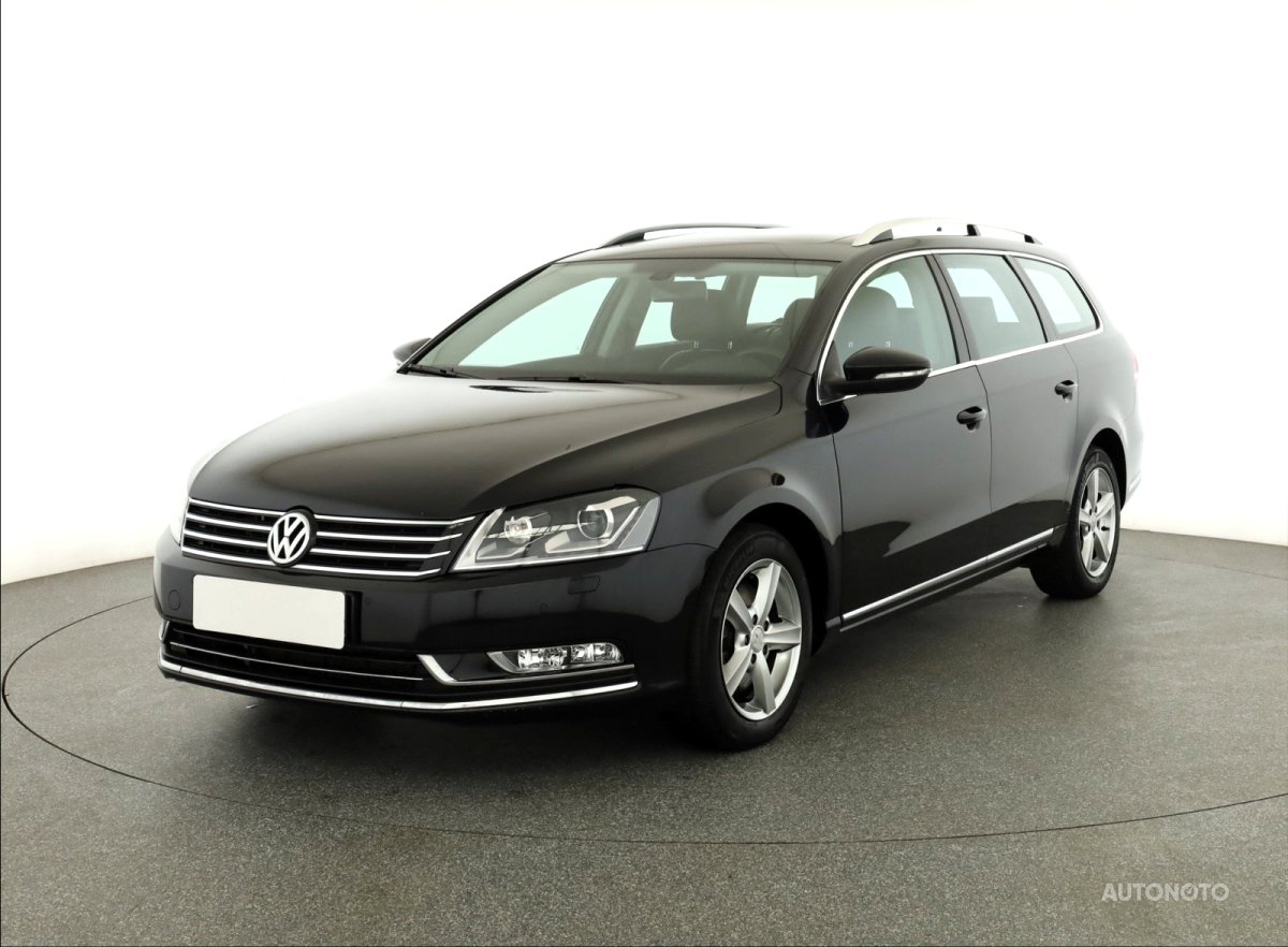 Volkswagen Passat, 2011 - pohled č. 3