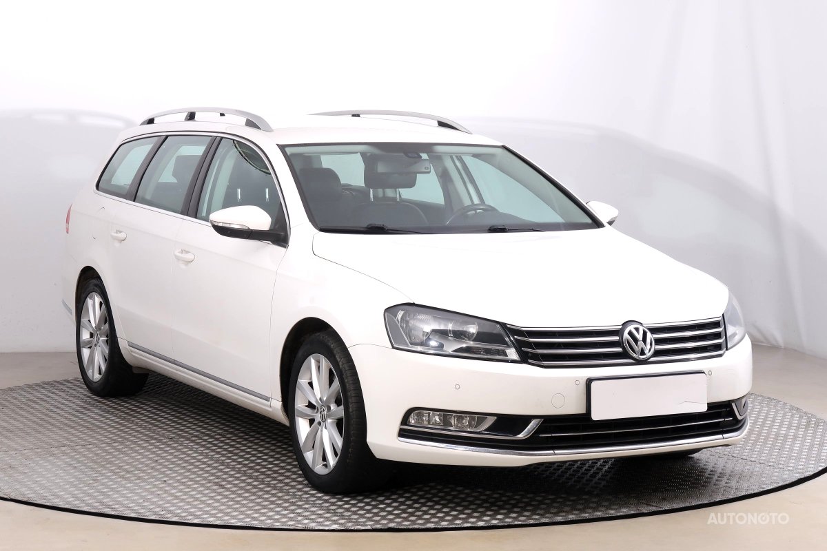 Volkswagen Passat, 2011 - celkový pohled