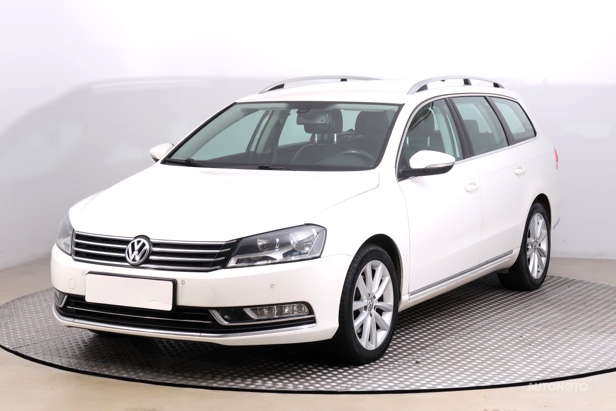 Volkswagen Passat, 2011 - pohled č. 3