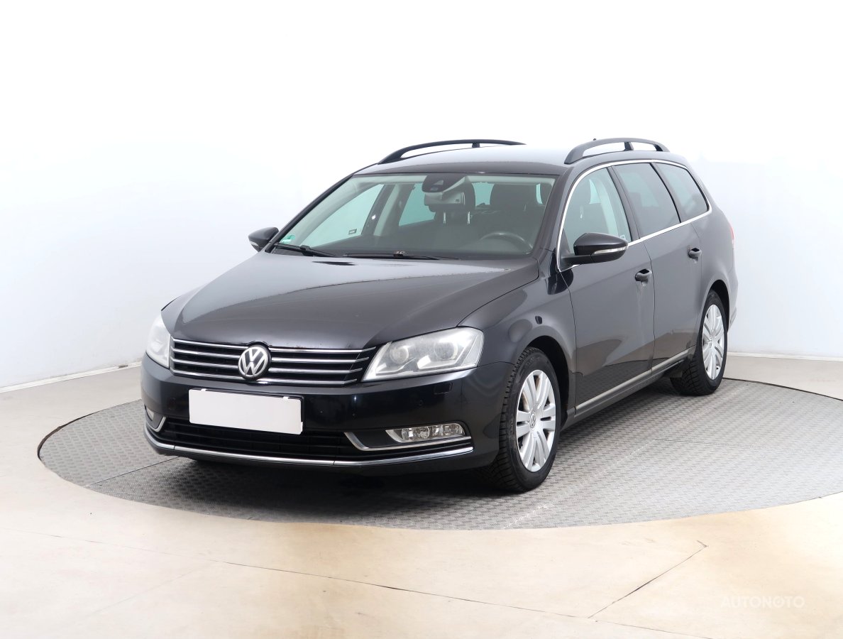 Volkswagen Passat, 2011 - pohled č. 3