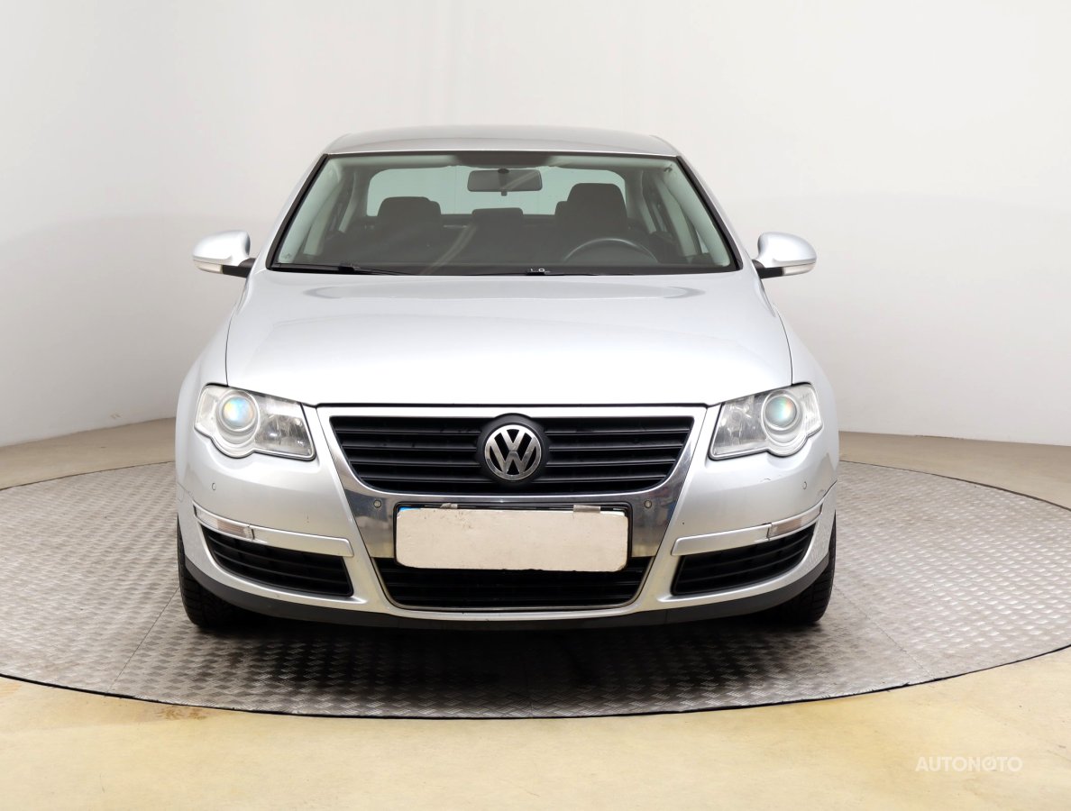 Volkswagen Passat, 2010 - pohled č. 2