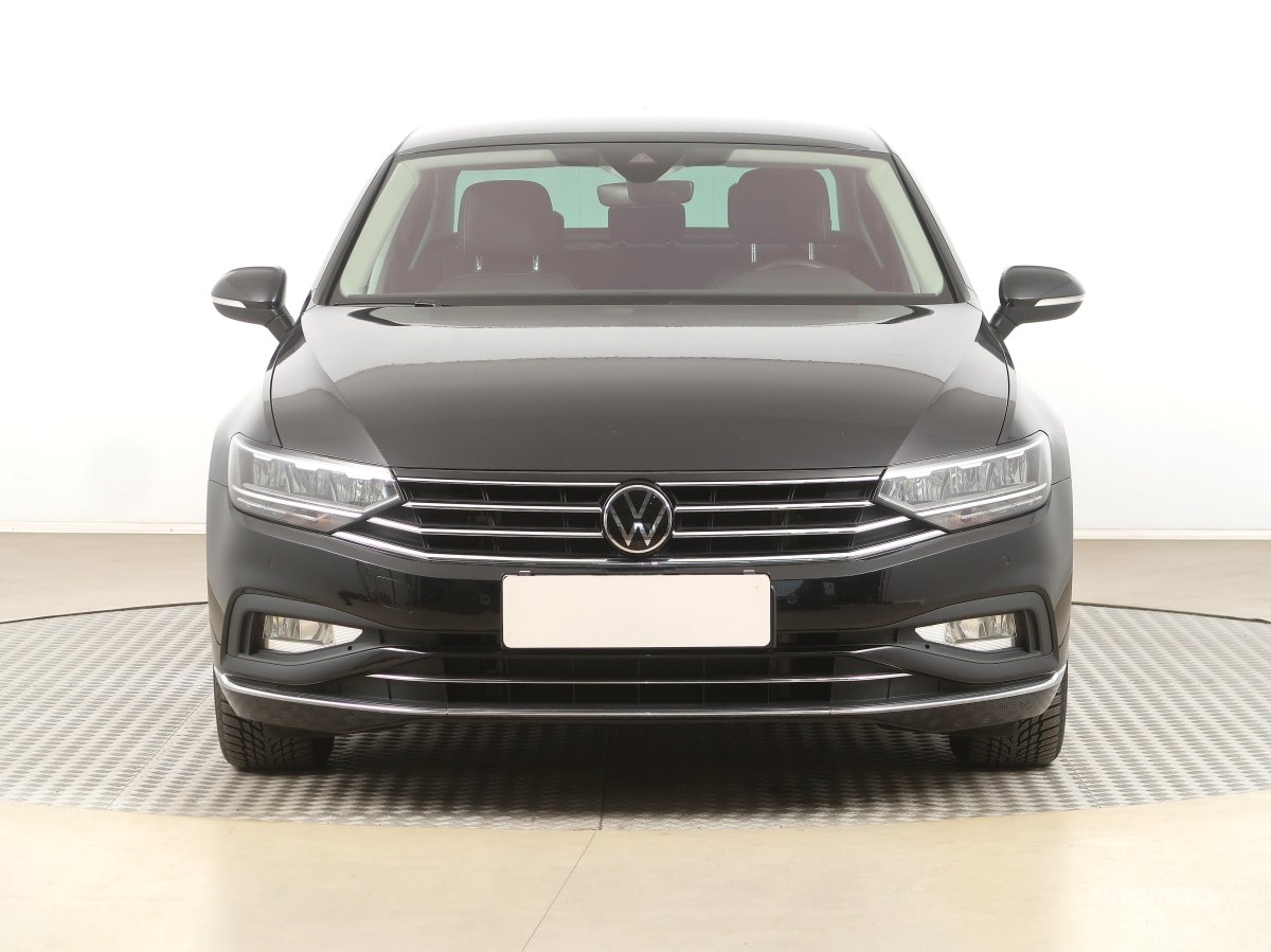 Volkswagen Passat, 2020 - pohled č. 2