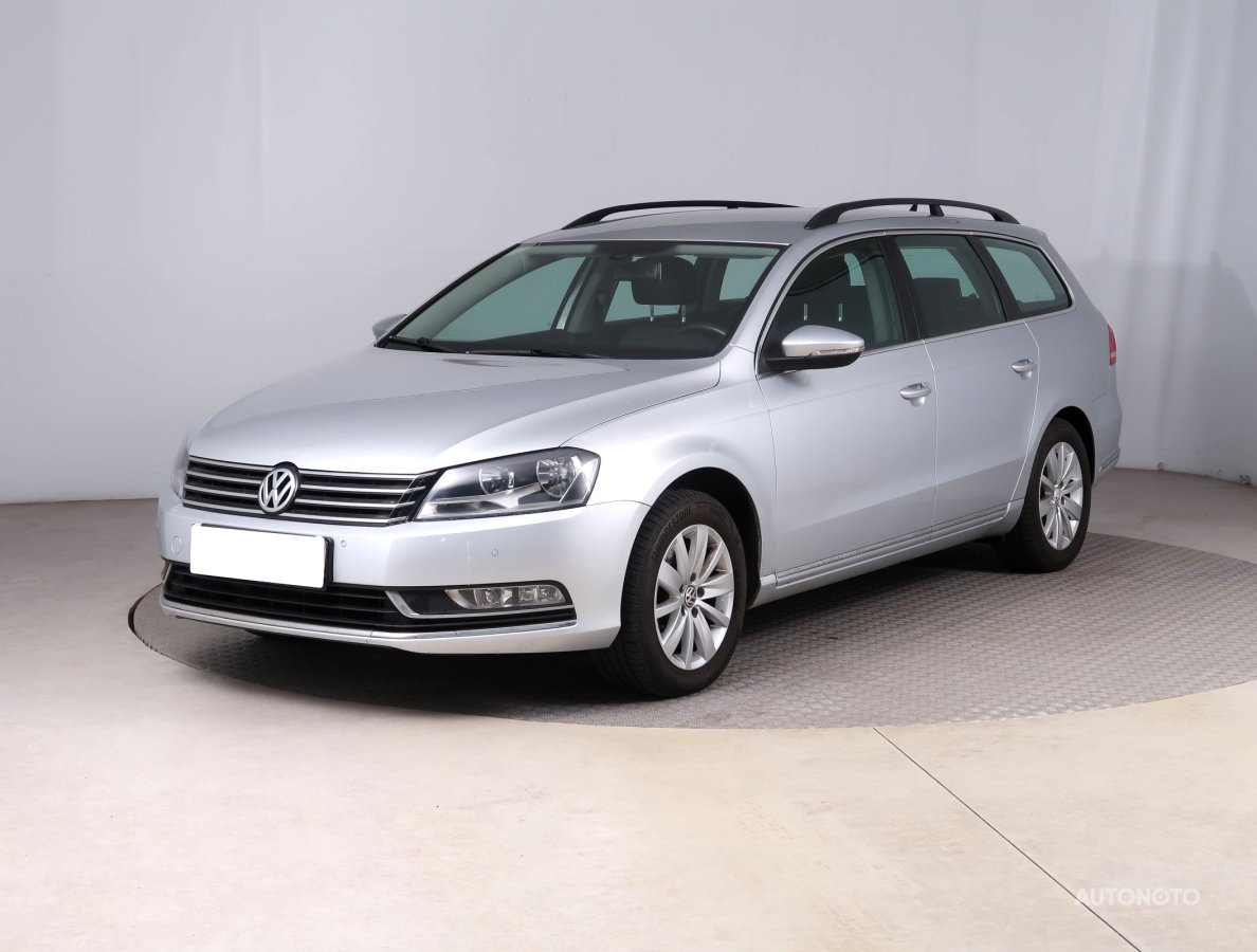 Volkswagen Passat, 2011 - pohled č. 3