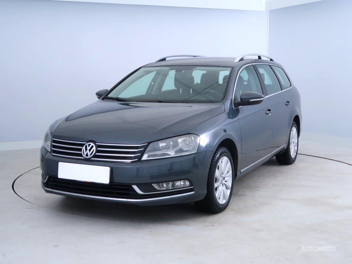 Volkswagen Passat, 2012 - pohled č. 3