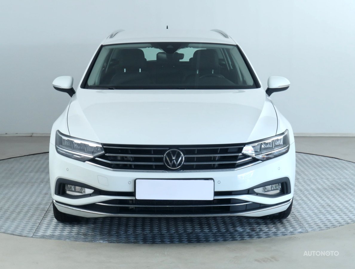 Volkswagen Passat, 2020 - pohled č. 2