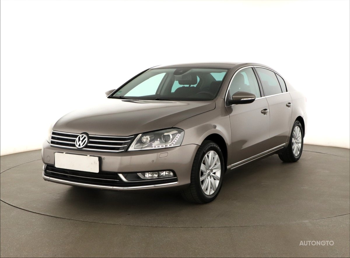 Volkswagen Passat, 2011 - pohled č. 3