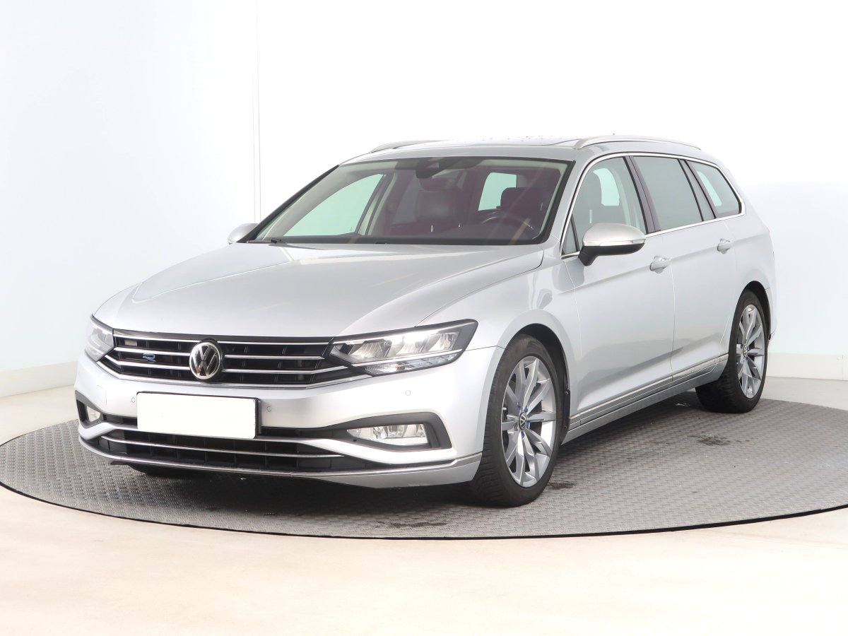 Volkswagen Passat, 2020 - pohled č. 3