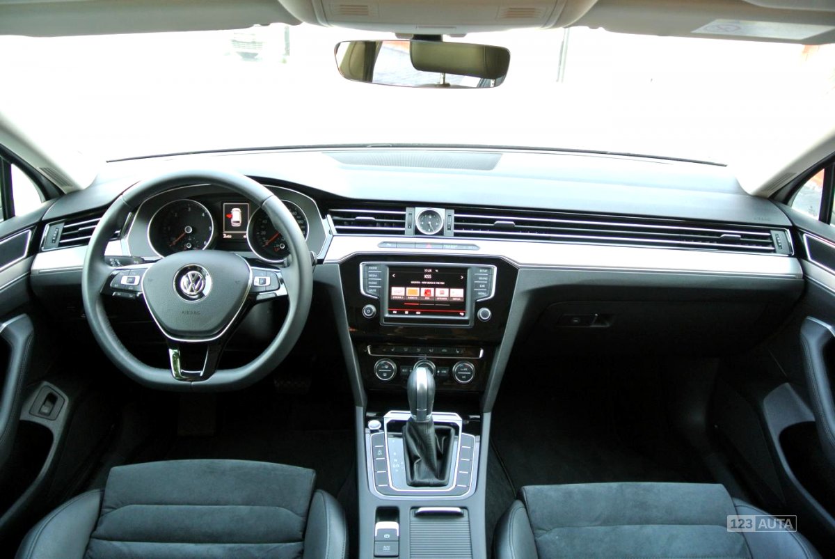 Volkswagen Passat, 2016 - pohled č. 9