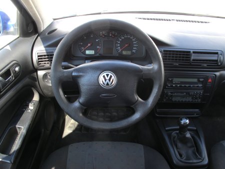 Volkswagen Passat, 1999 - pohled č. 9