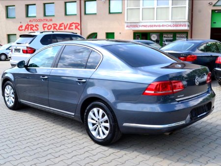 Volkswagen Passat, 2011 - pohled č. 3